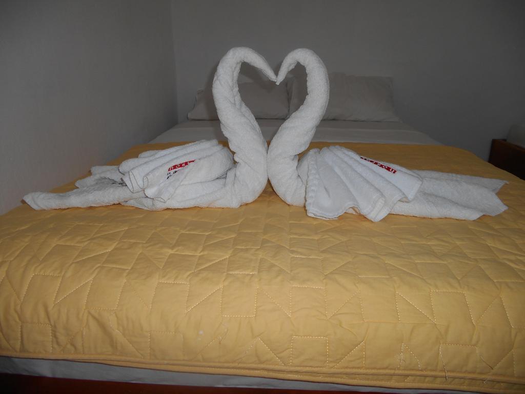 El Descanso Del Petrel ปูแอร์โตอาโยรา ภายนอก รูปภาพ