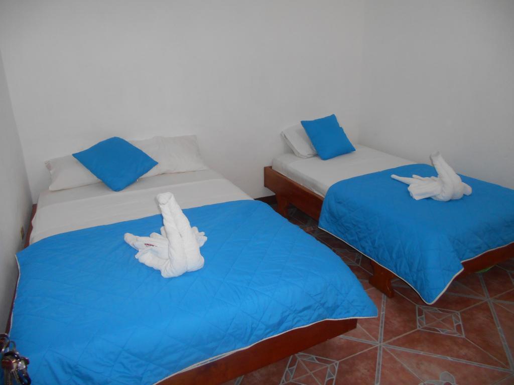 El Descanso Del Petrel ปูแอร์โตอาโยรา ภายนอก รูปภาพ