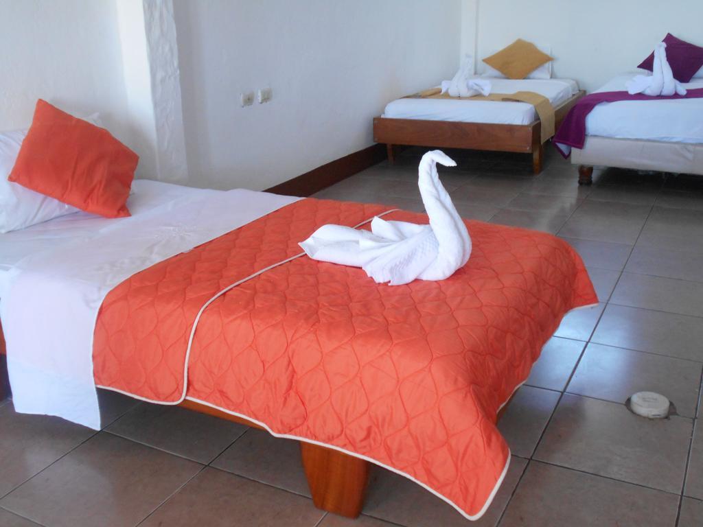 El Descanso Del Petrel ปูแอร์โตอาโยรา ภายนอก รูปภาพ