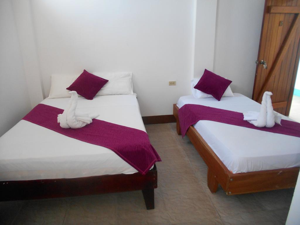 El Descanso Del Petrel ปูแอร์โตอาโยรา ภายนอก รูปภาพ